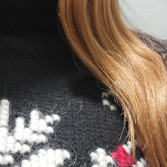 VTG | Vintage Black & Red Wool Knit Snowflake Sweater - Picture 10 of 16